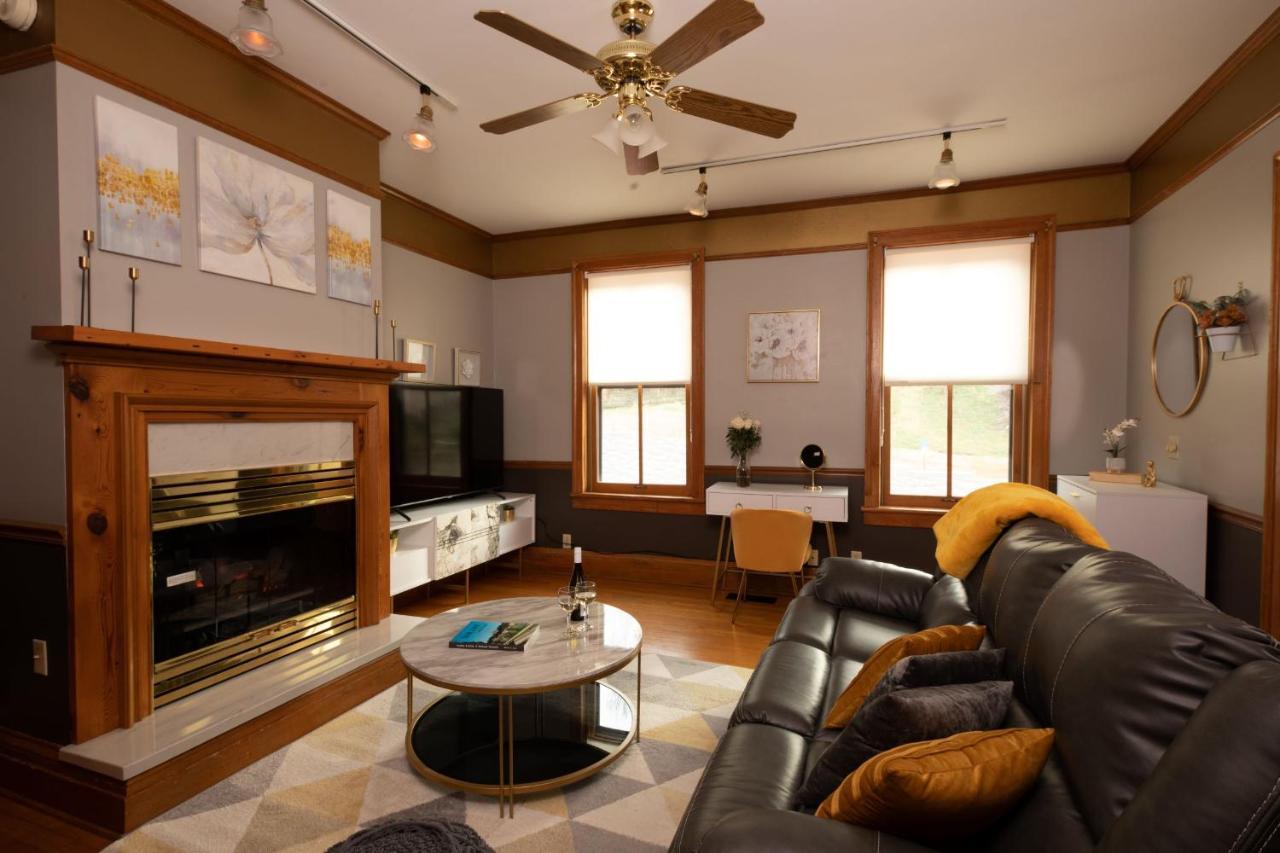 Riverboat Suites Galena Bagian luar foto