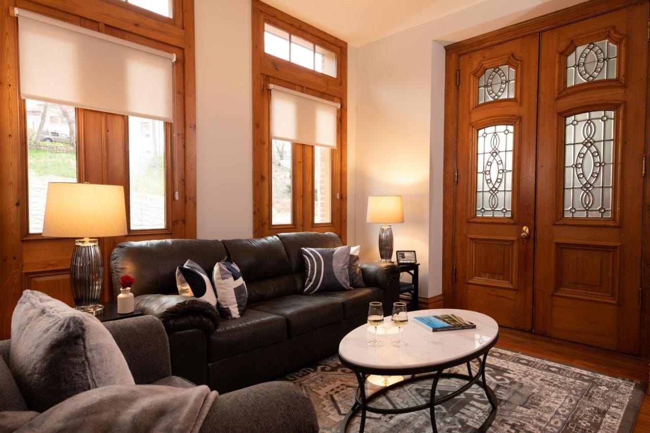 Riverboat Suites Galena Bagian luar foto