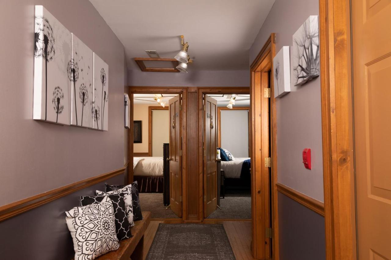 Riverboat Suites Galena Bagian luar foto