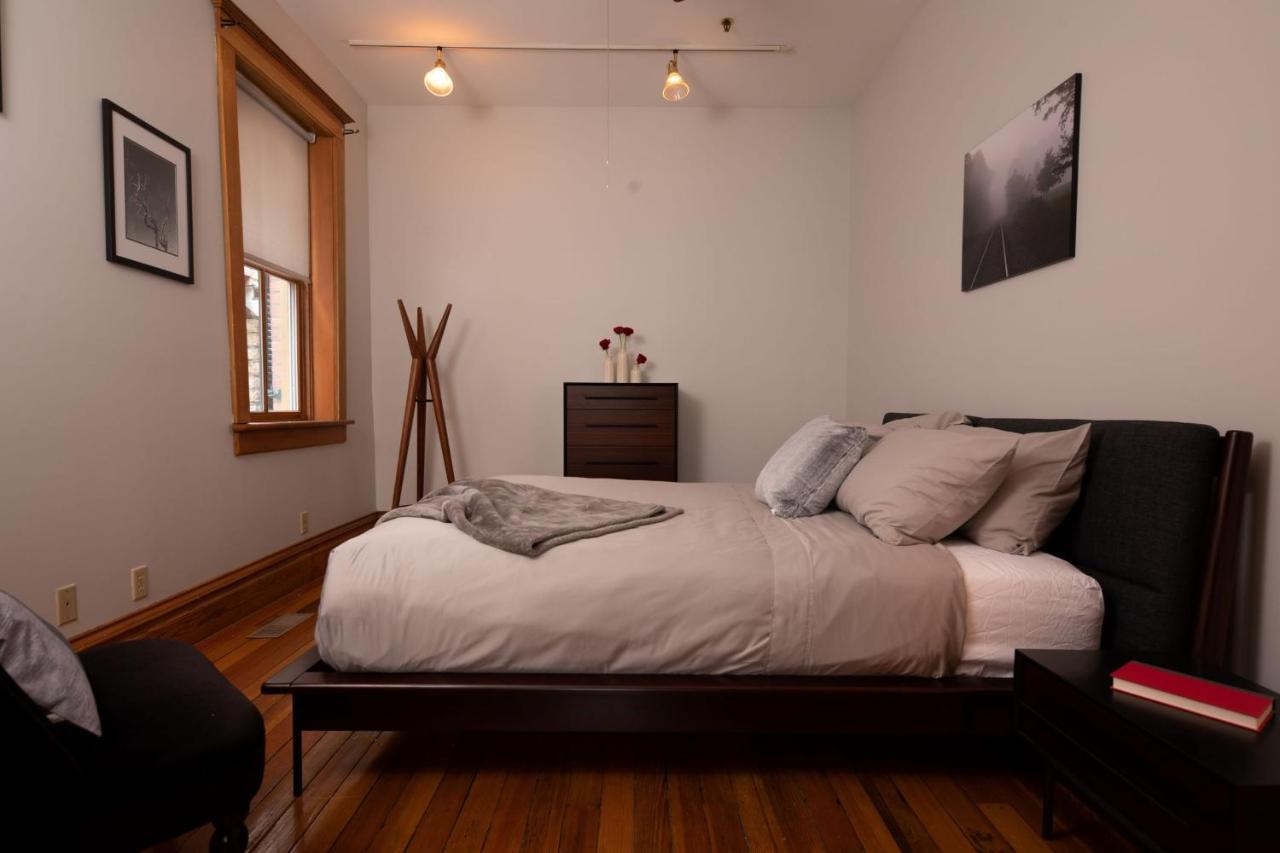 Riverboat Suites Galena Bagian luar foto