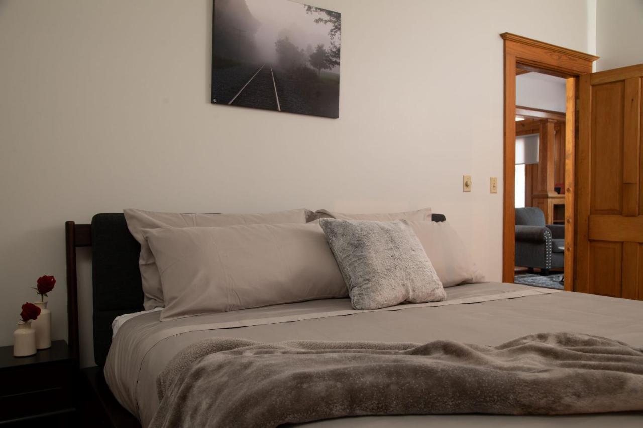 Riverboat Suites Galena Bagian luar foto
