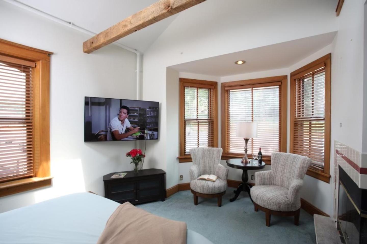 Riverboat Suites Galena Bagian luar foto